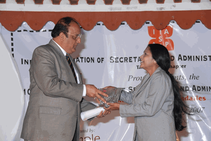 convphoto_The guest of honour.gif
