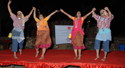 convphoto_Team Tamil Nadu opens.gif