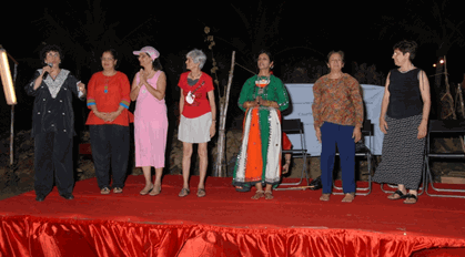 convphoto_The Headquarters took the stage.gif