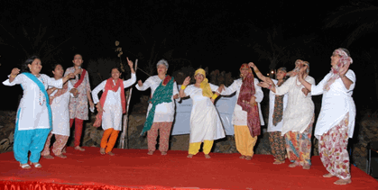 convphoto_New Delhi kept.gif